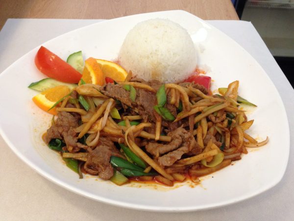 216. PAD NAMPRICKPAO NEUA
